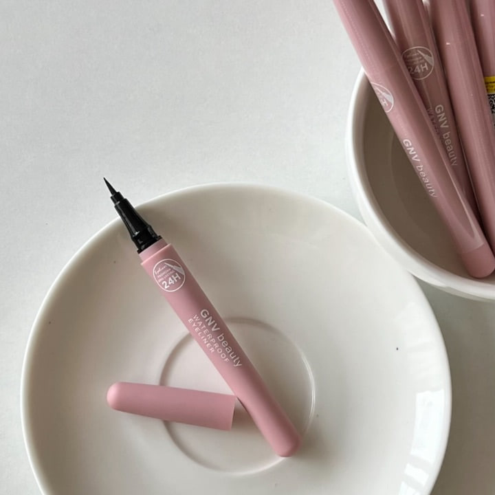 photo_۲۰۲۵-۱۲-۲۹_۲۳-۲۷-۳۰